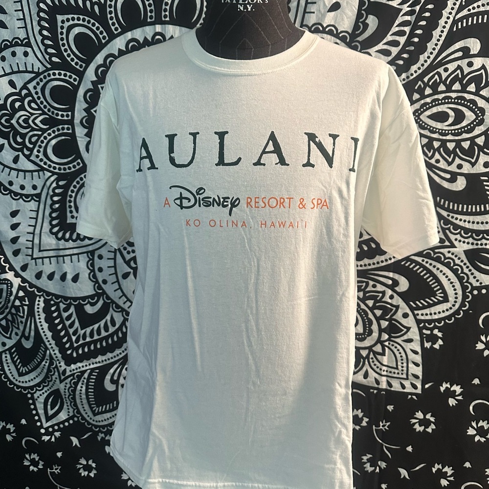 Disney Aulani Resort shirt